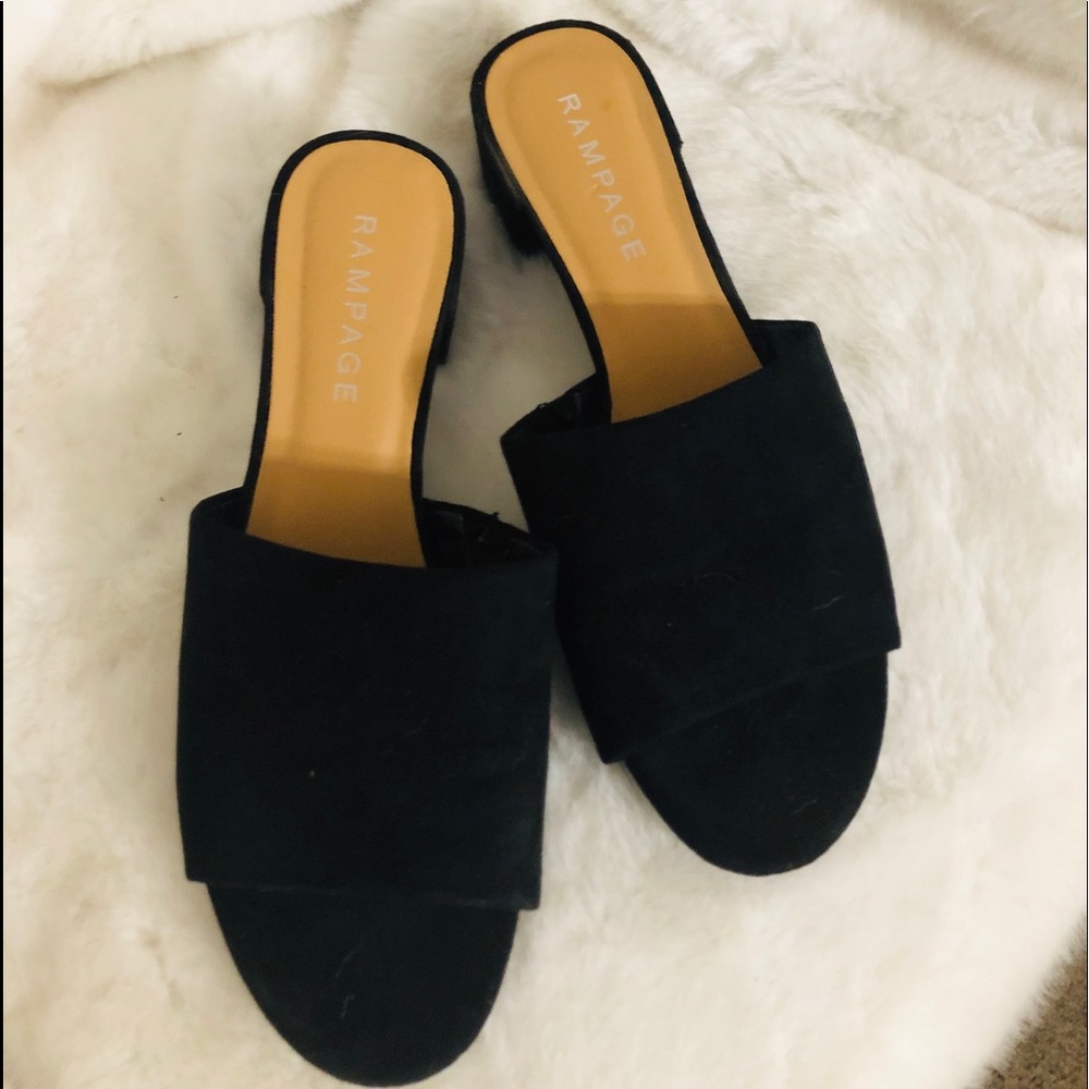 Shoes - Picture 4 of 4